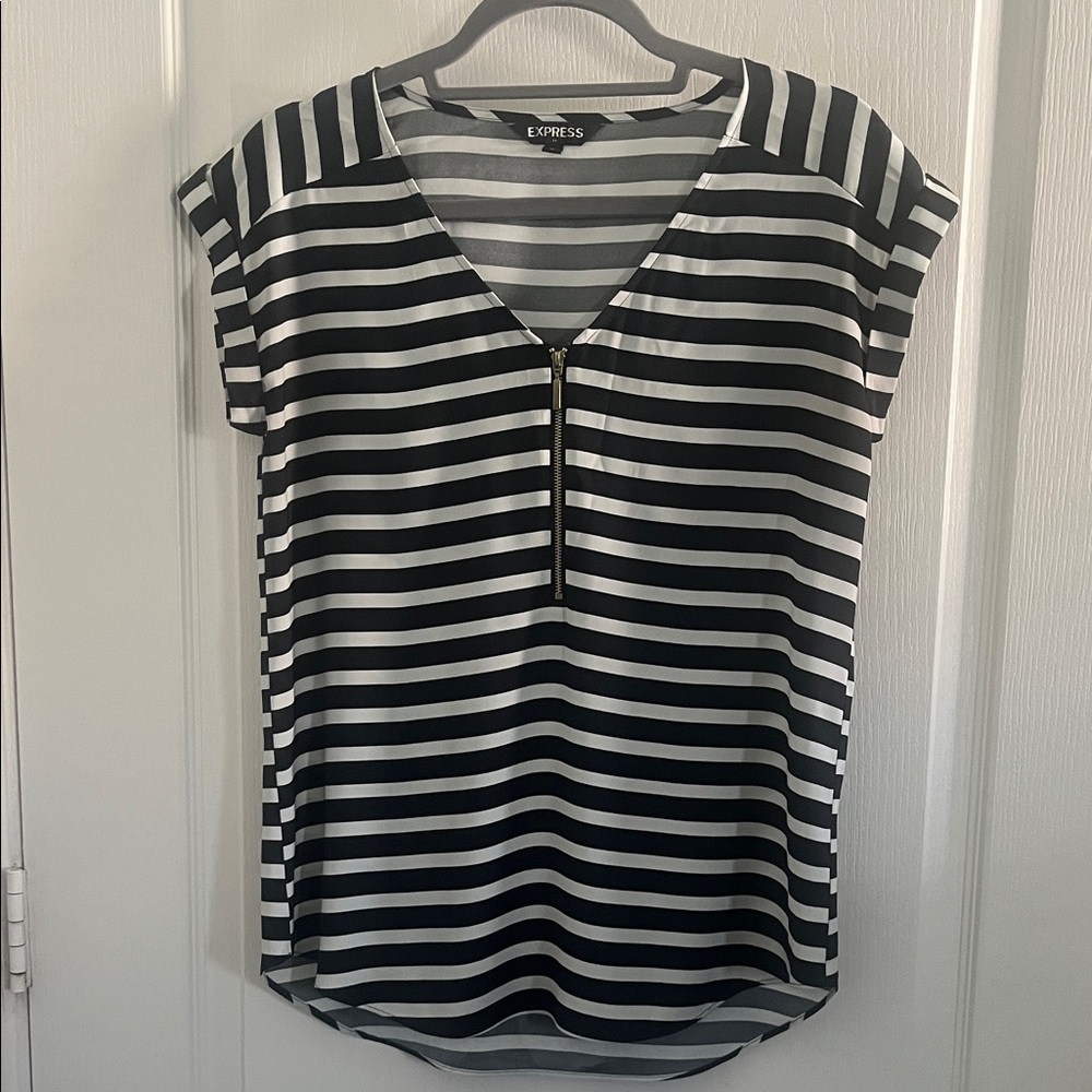 Express Women's Black and White Striped Blouse with Zipper